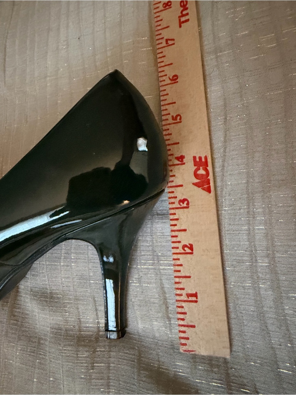 EUC Like new Delicacy olive green pat heels. Size 6 1/2. - Picture 9 of 9